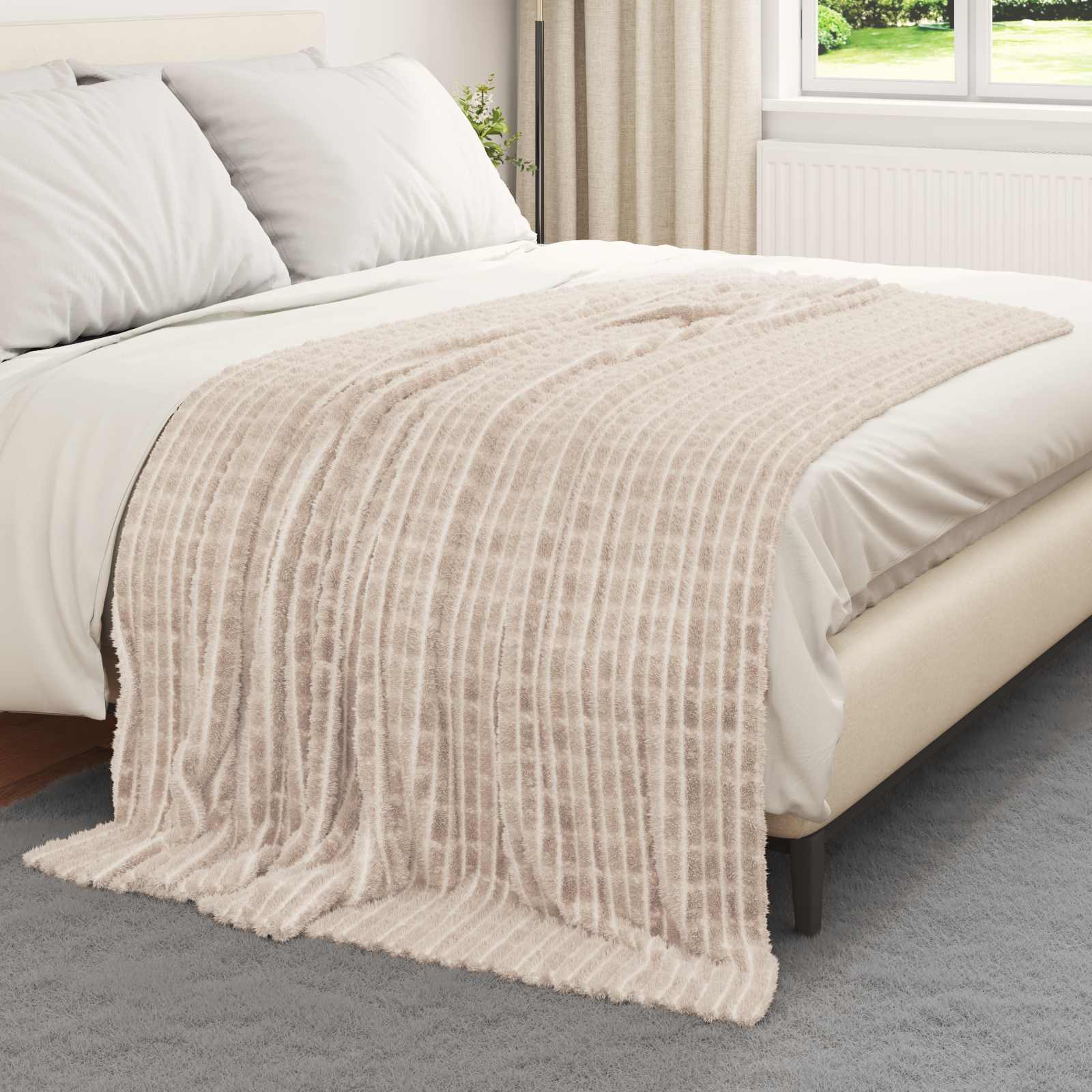 Überwurfdecke Beige 150 x 130 cm Fleece