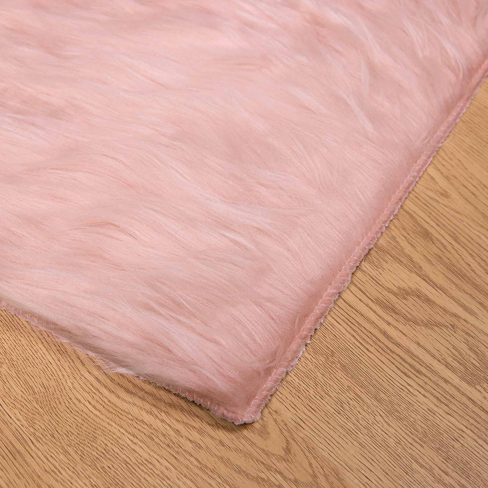 Teppich aus Kunstschaffell TAFALLA Weiß 60 x 110 cm Polyester