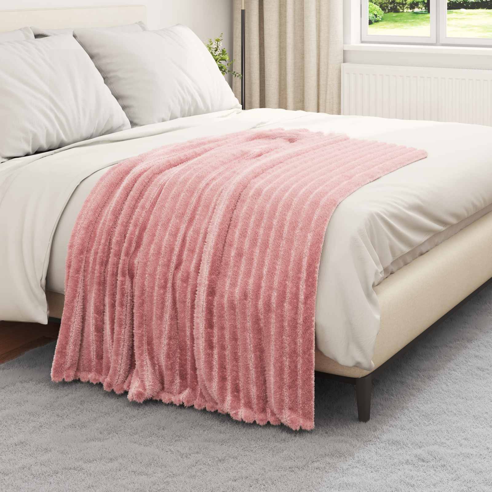 Überwurfdecke Beige 150 x 130 cm Fleece