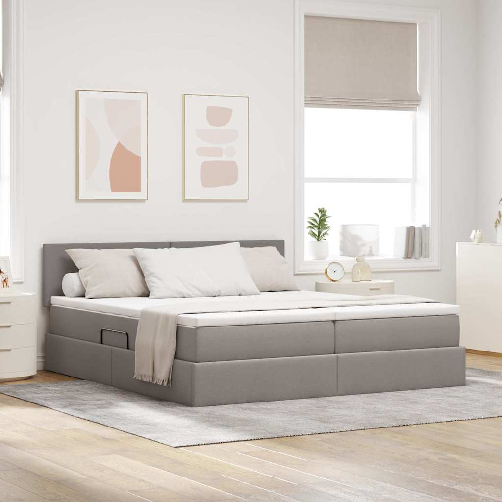 Aufbewahrungsbett mit Matratze Hellgrau 180 x 200 cm Kunstleder