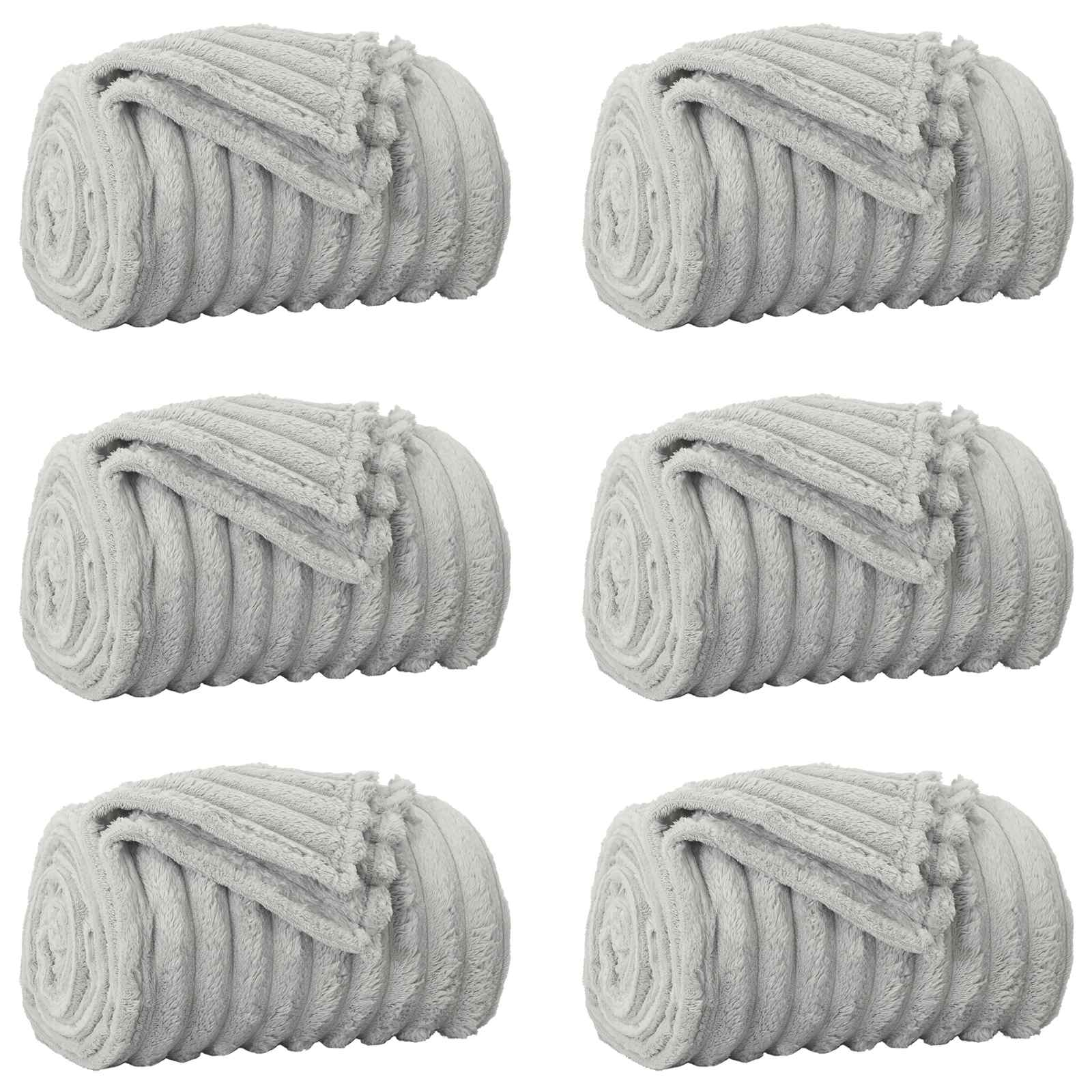 Überwurfdecke Beige 150 x 130 cm Fleece