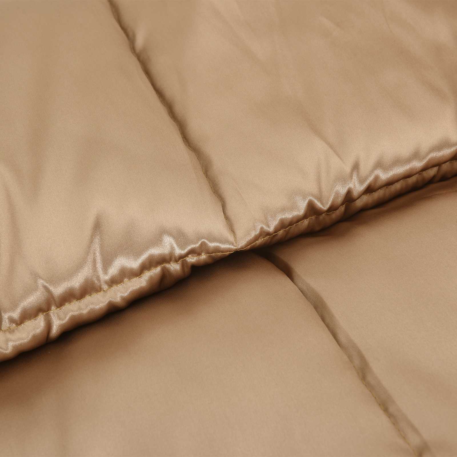 Ganzjahresbettdecke Gold 135 x 200 cm Satin und Mikrofaser