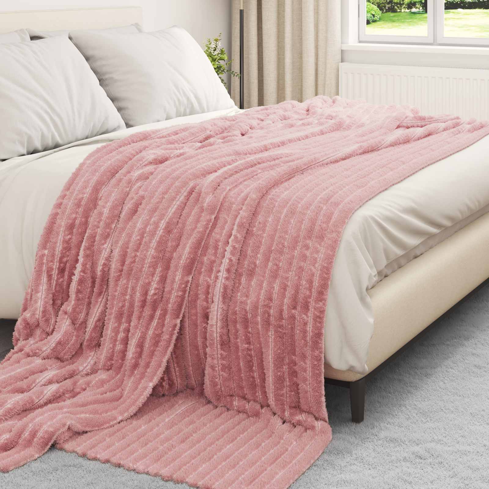 Überwurfdecke Beige 150 x 130 cm Fleece