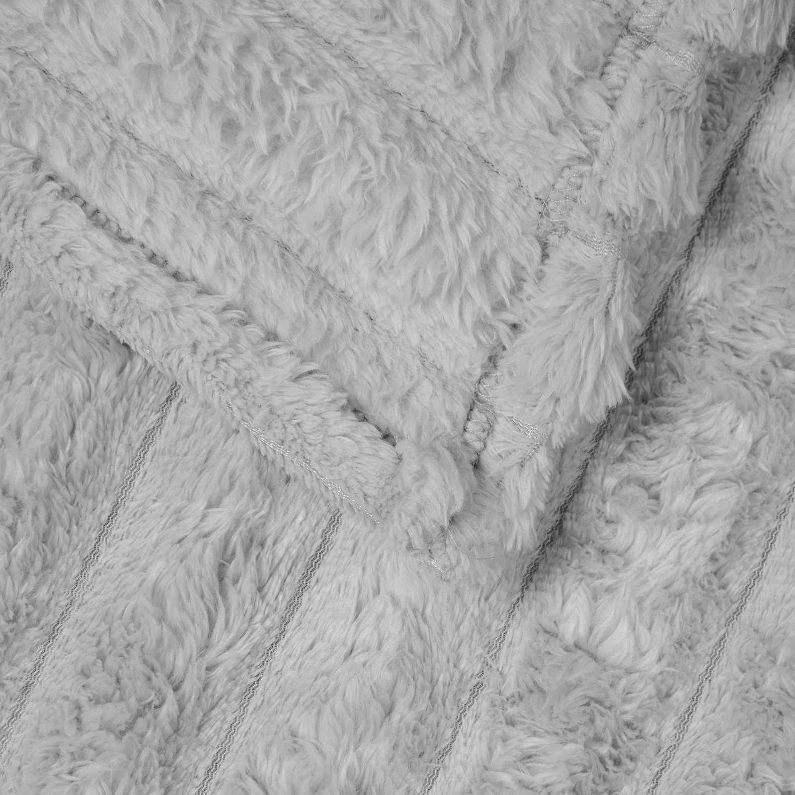 Überwurfdecke Beige 150 x 130 cm Fleece