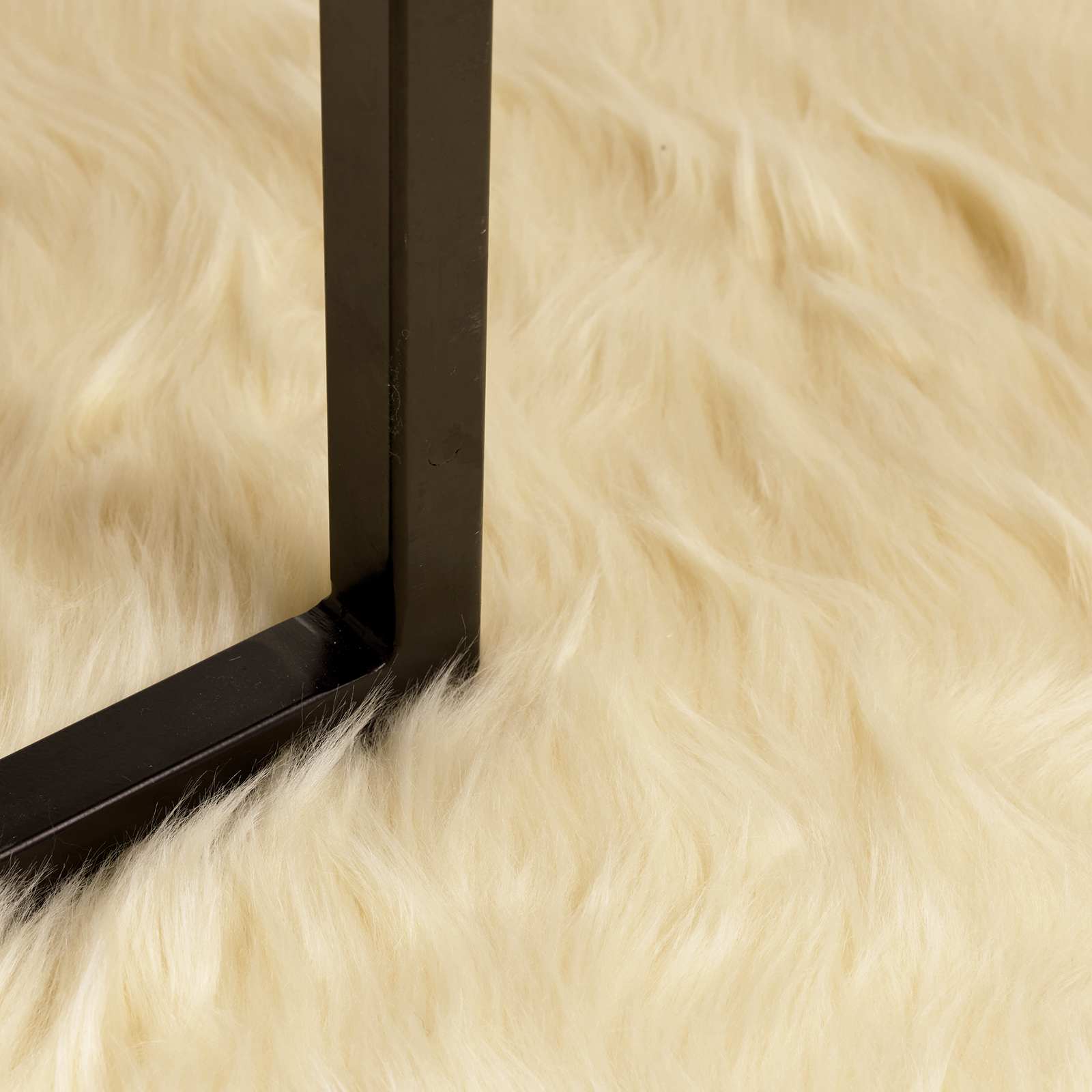 Teppich aus Kunstschaffell TAFALLA Weiß 60 x 110 cm Polyester
