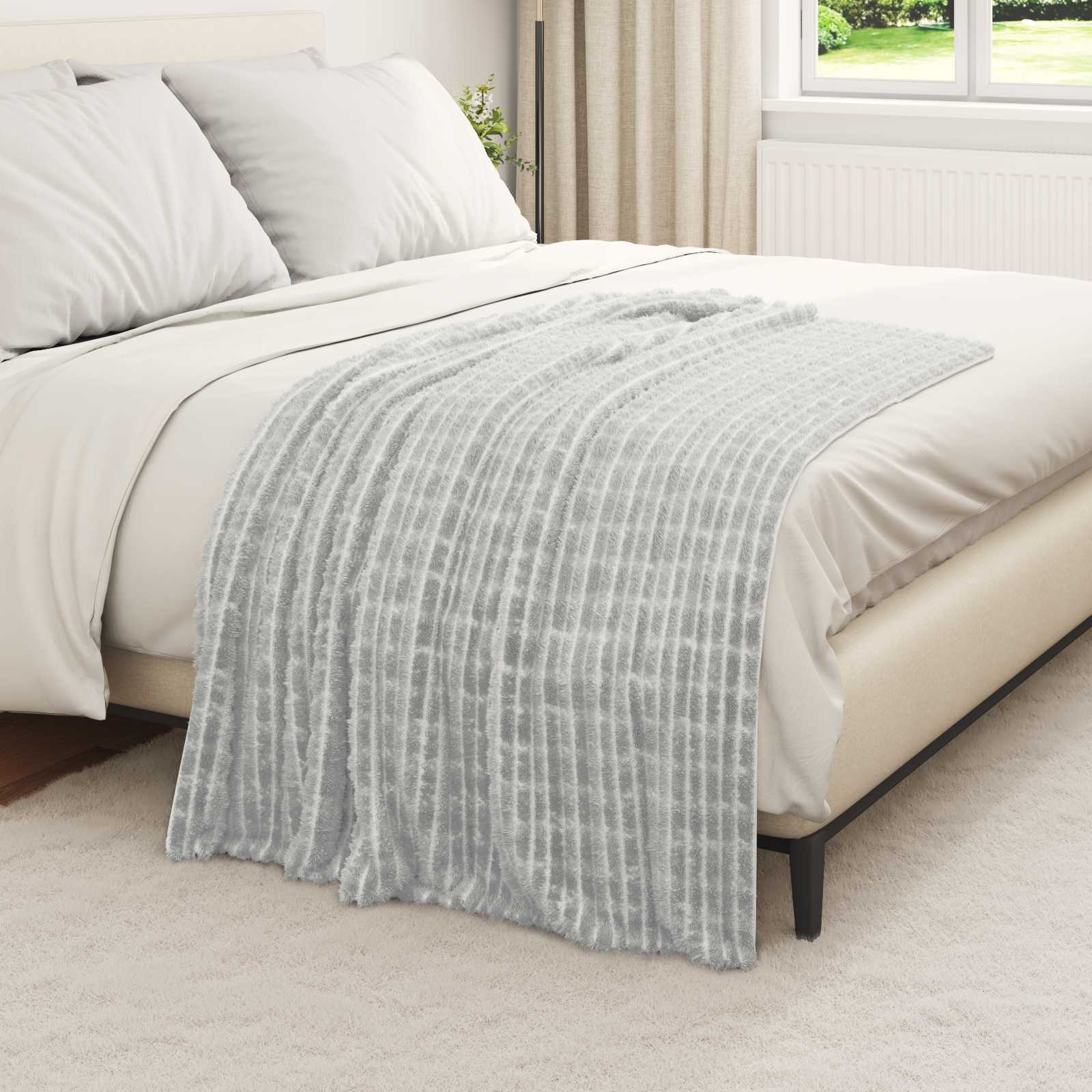 Überwurfdecke Beige 150 x 130 cm Fleece